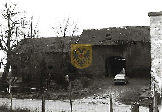 Elkenraderhof 012 - schuur en erf 1974