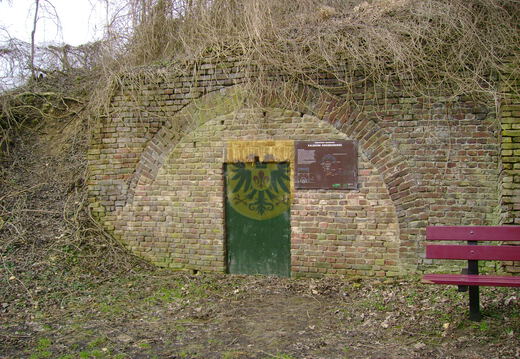 004 Kalkbranderij dikkebuiksweg bovenste kalkoven 2006
