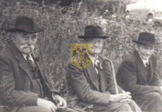 ELKENRADE PERSONEN 005 - vrienden Frits Meessen. Hubert Meessen en Sjang Dautzenberg ca 1950