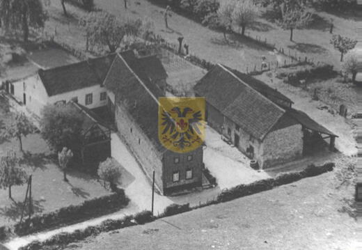 Huisnr 20 Elkenrade 001 - huisnrs 19. 20 en 21. foto ca 1955