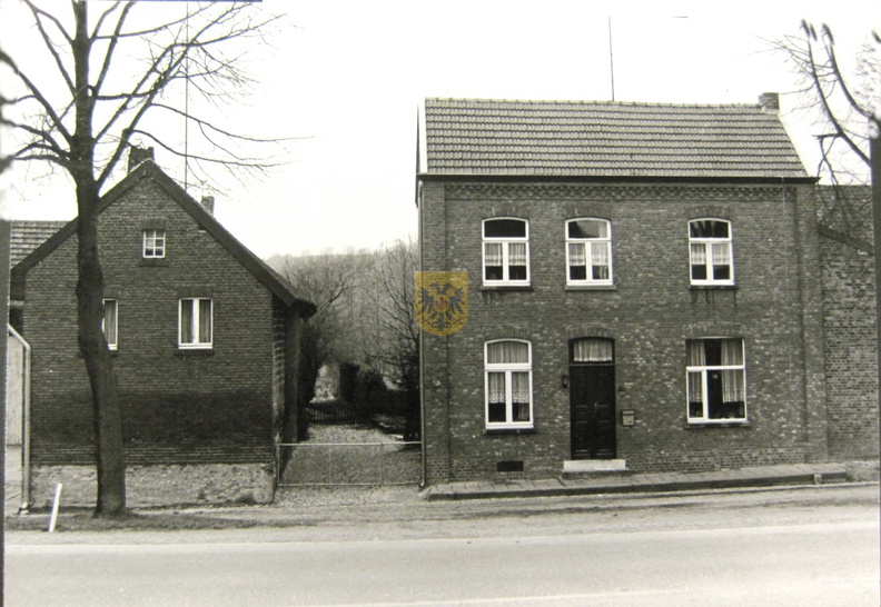 ETENAKEN_huis_schoonbrood.paffen_1976.JPG