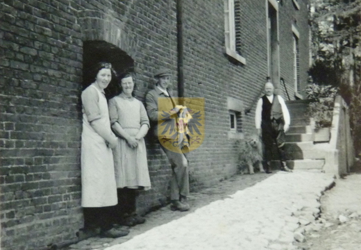 KASTEELHOEVE CARTILS 008 - woning ca 1936 met familie Otten
