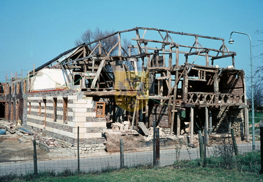 Elkenraderhof 014 - herbouw en restauratie 1975