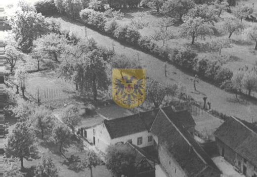 Huisnr 20 Elkenrade 002 - huisnrs 19. 20 en 21. foto ca 1955