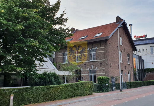 005 Nieuwe pastorie in 2022